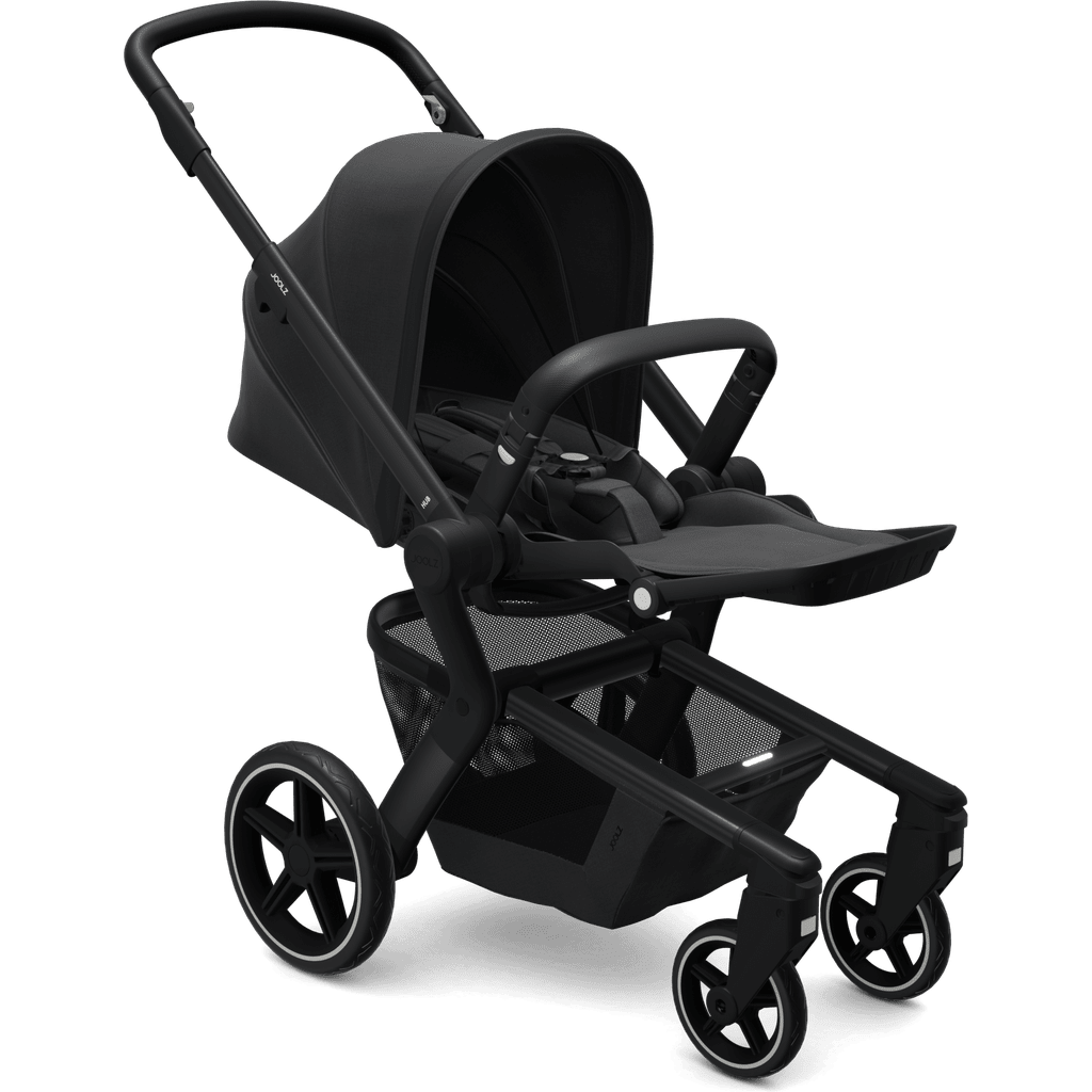 Joolz_Hub__Seat_Reclined_Perspective_Brilliant_black