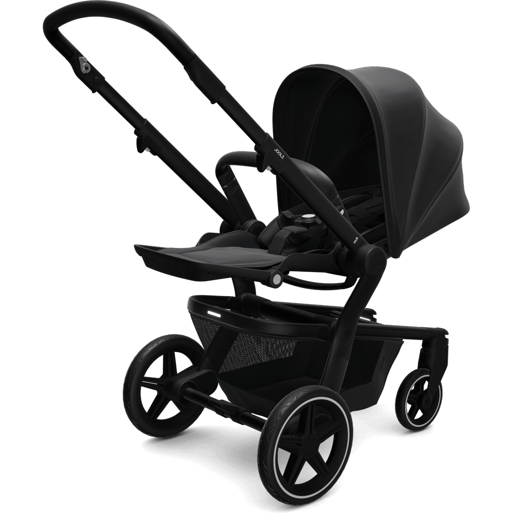 Joolz_Hub__Seat_Reclined_Perspective_Brilliant_black_PF